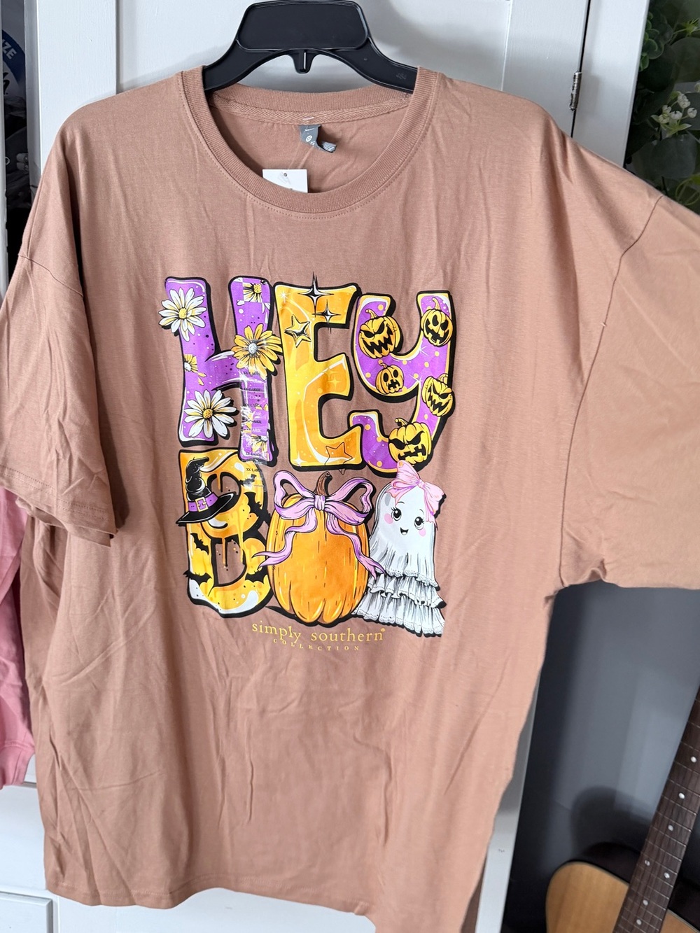 Simply Southern Dusty Rose Halloween 'Hey Boo' Graphic Tee - Picture 3 of 5